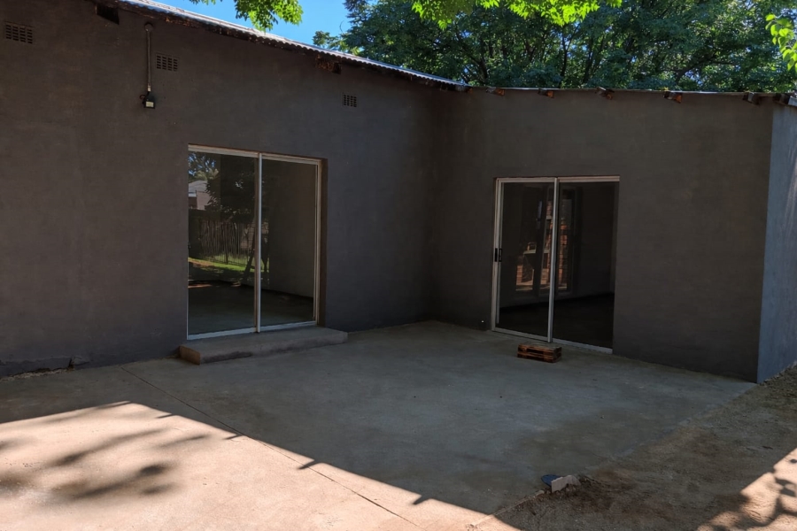 To Let 2 Bedroom Property for Rent in Olifantshoek Northern Cape